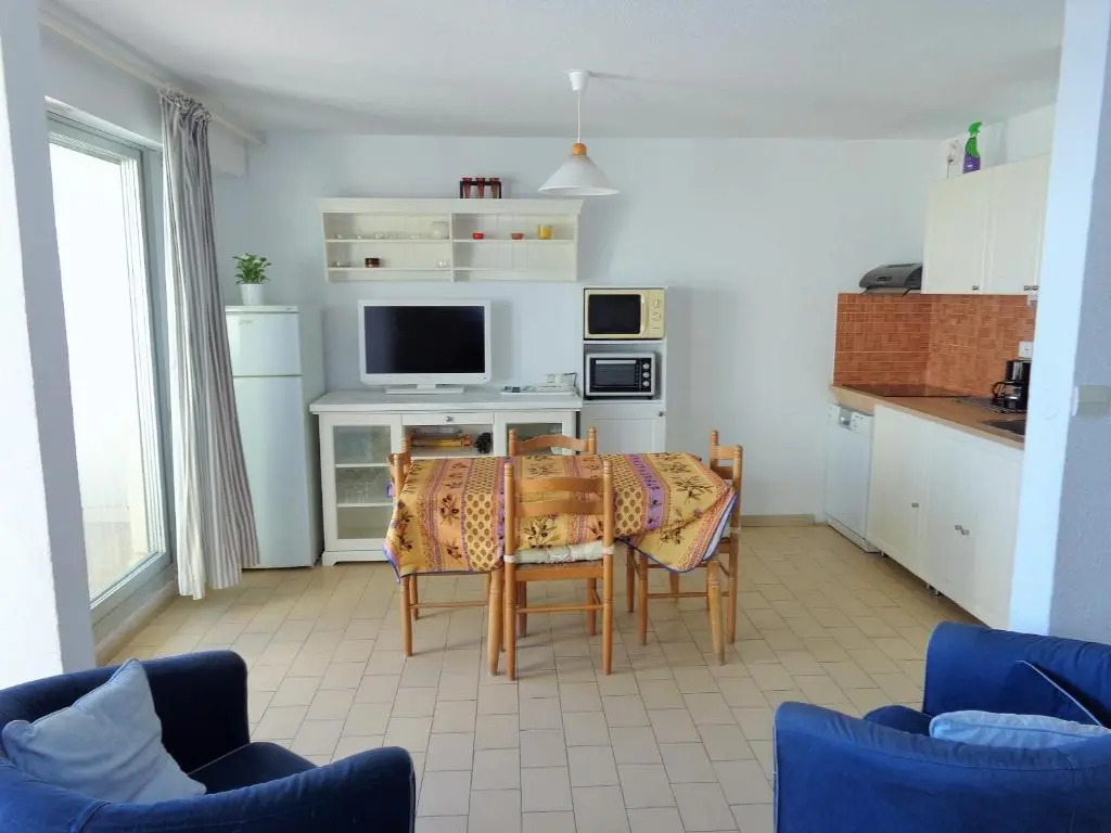 40 M², 1Ere Ligne Mer, Dernier Etage Avec Ascenseur