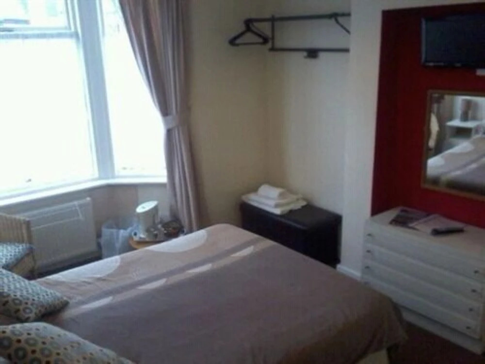 Aartswood Guest House