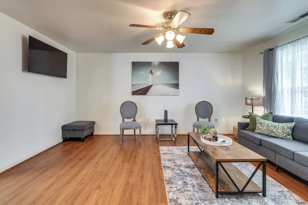 1 Mi to Colonial Beach Boardwalk! Cozy Family Home