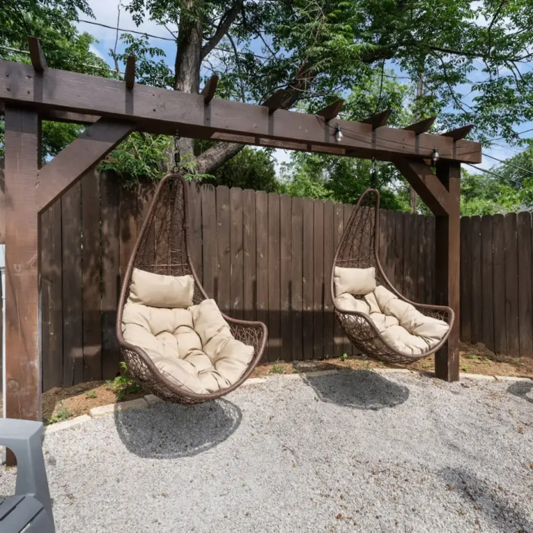 Luxury Family Friendly Home 6 Queen Beds