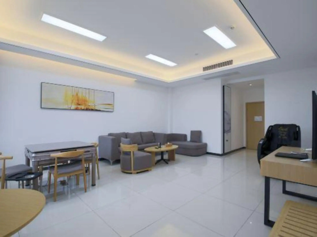 Mengya International Hotel (Dongguan Liaobu Basketball Center)