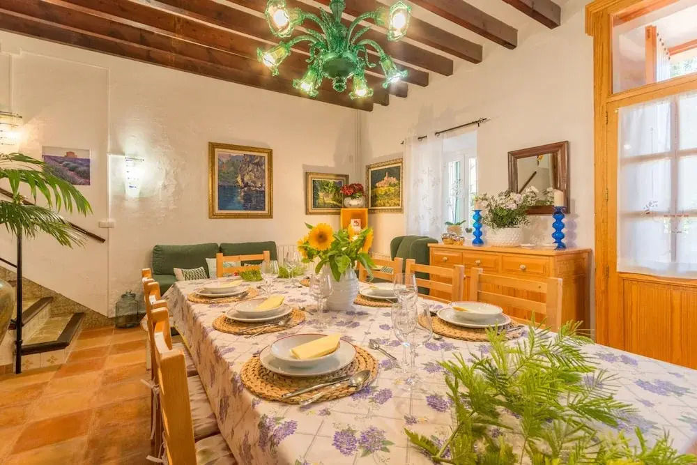 Charming Country House in Esporlas