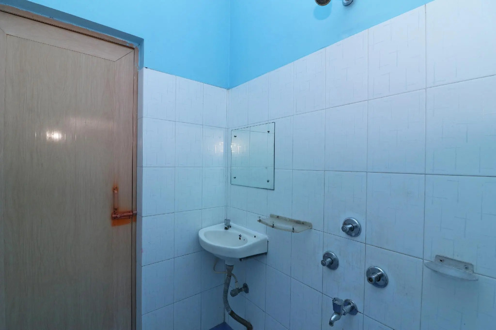 SPOT ON 37802 Hotel Sonamoni