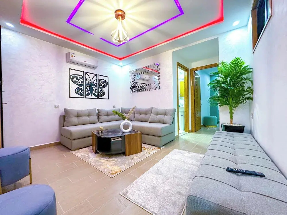 VELUXA - LUXURY HOLIDAY HOMES - Centric flat