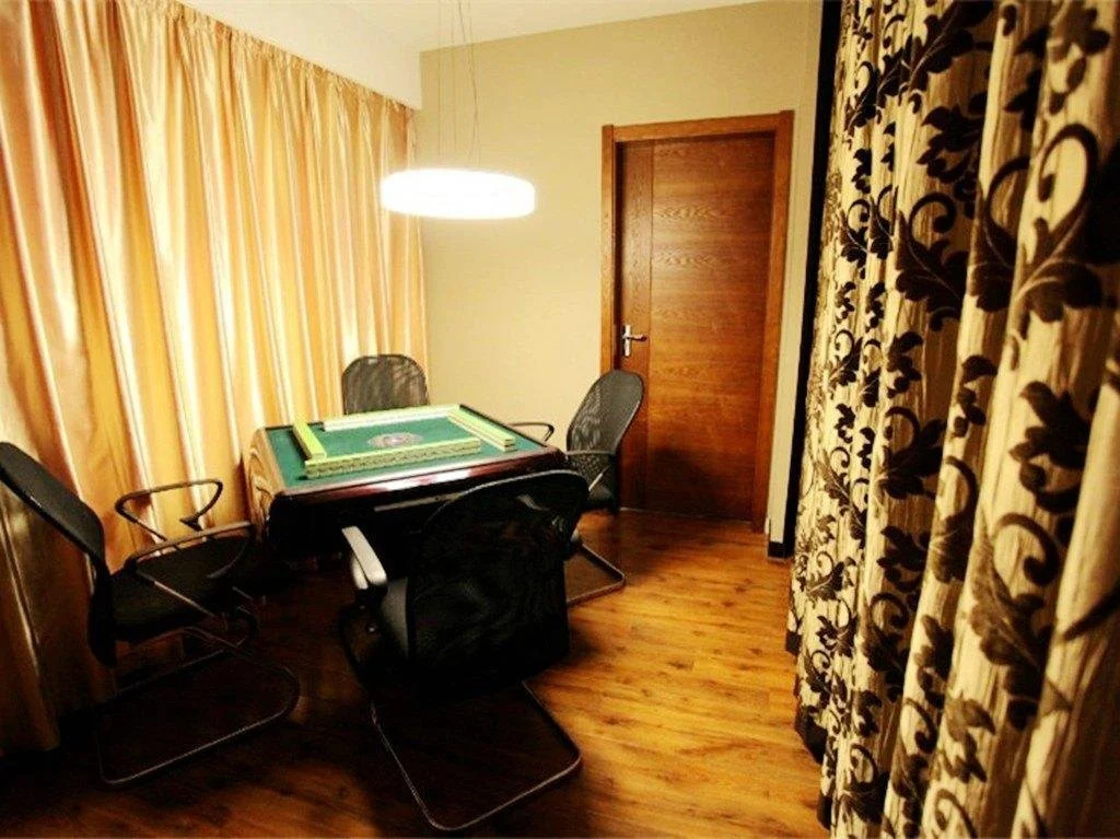 The Posh Hotel