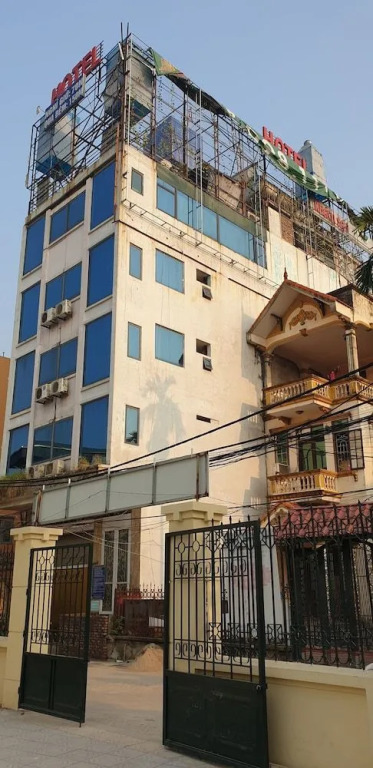 Oyo 442 Holiday Hotel
