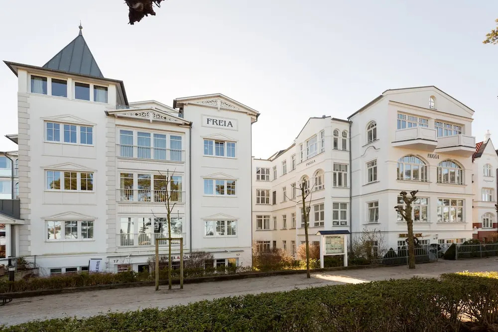 Villa Frigga & Villa Freia