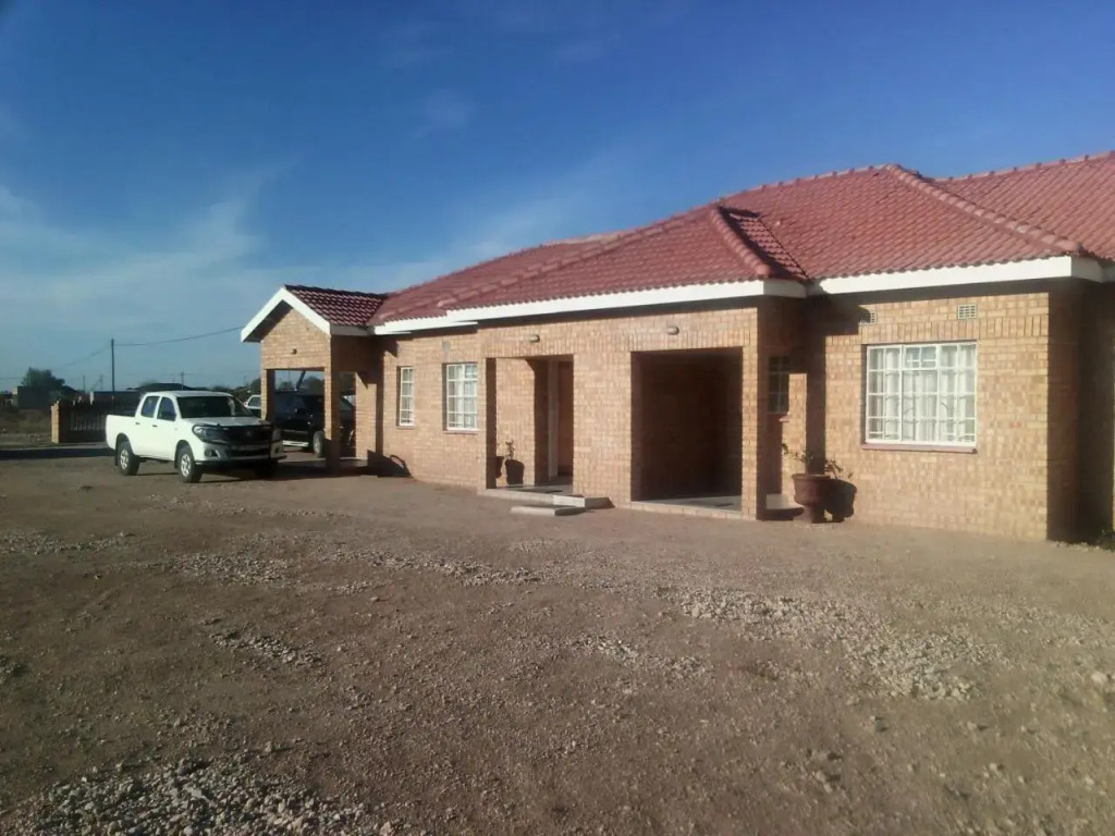 Fahms Self Catering