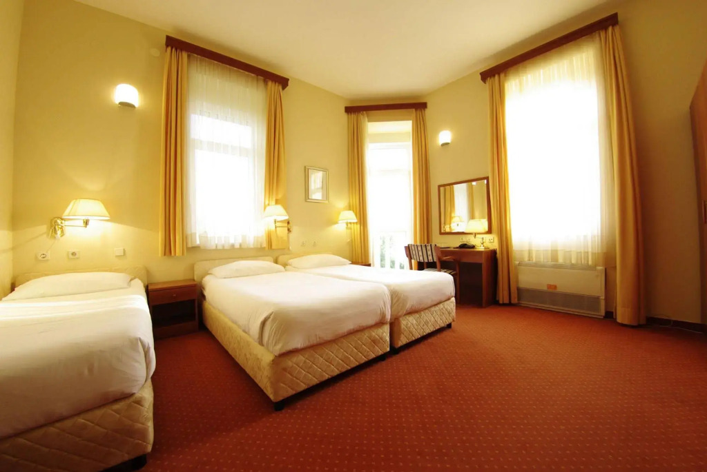 Hotel Vila Ružica- glavna zgrada i depandanse