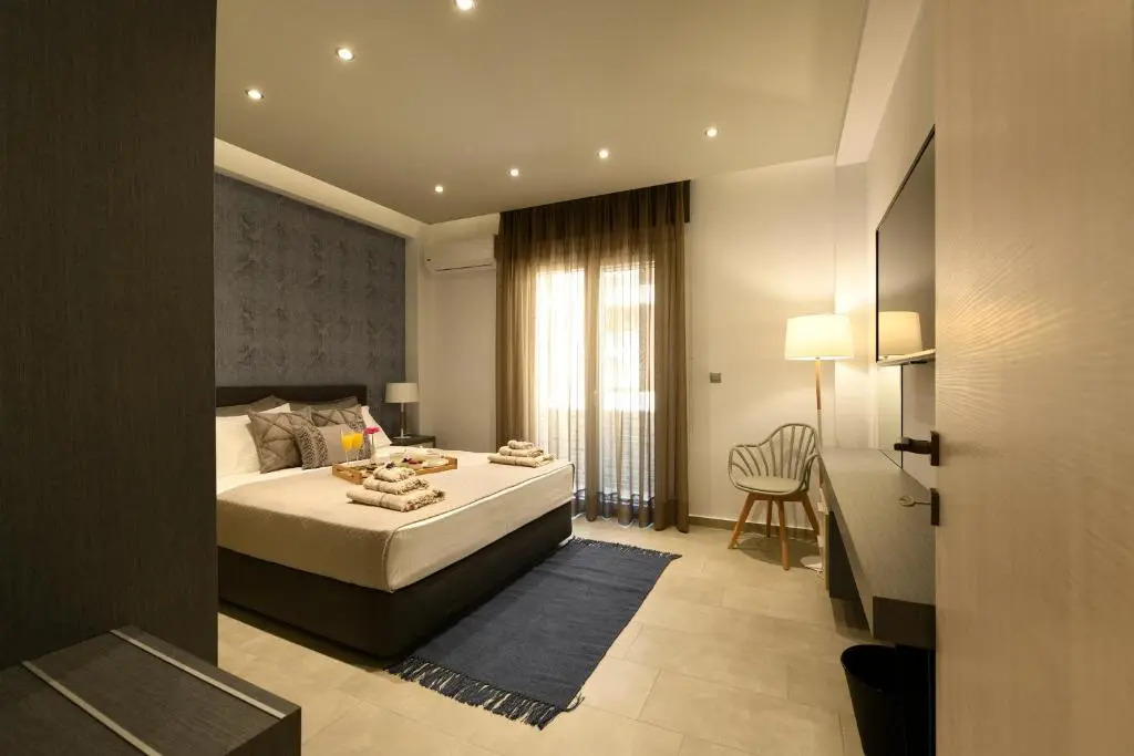 Sunny Luxury Suite Stone