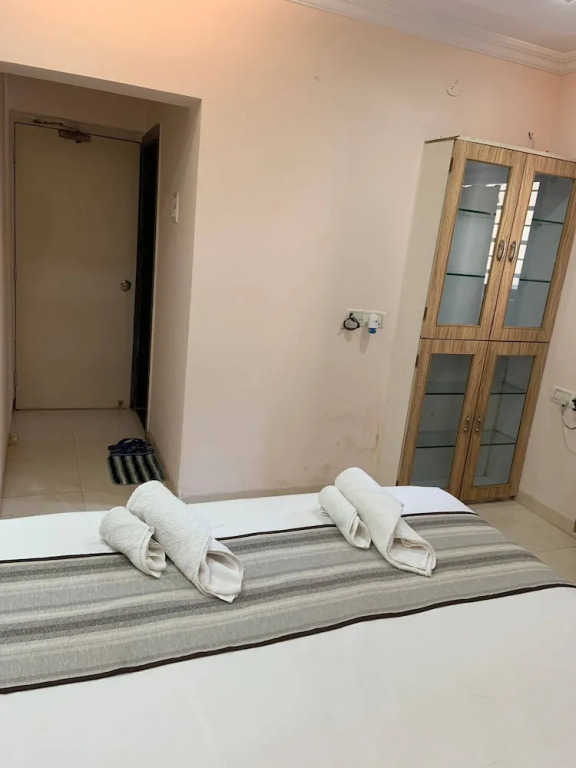 Comfortable Relaxing Stay In Bandra East