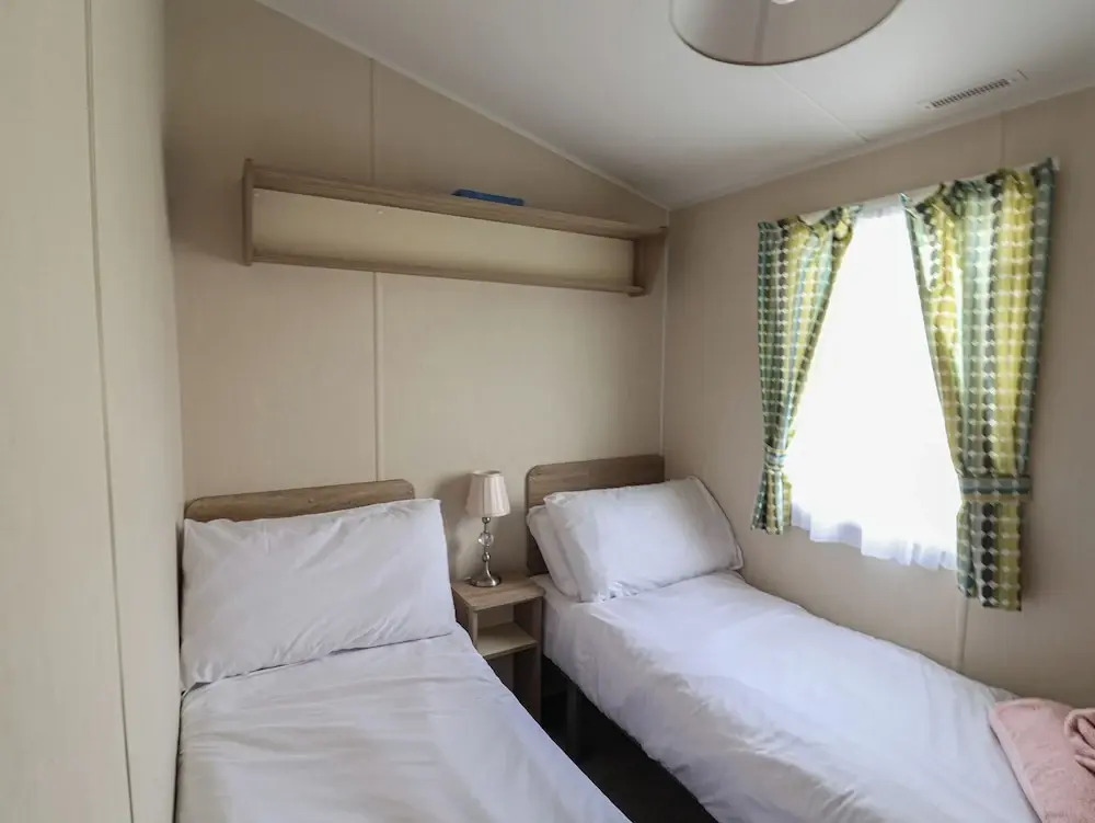 Tri-star House