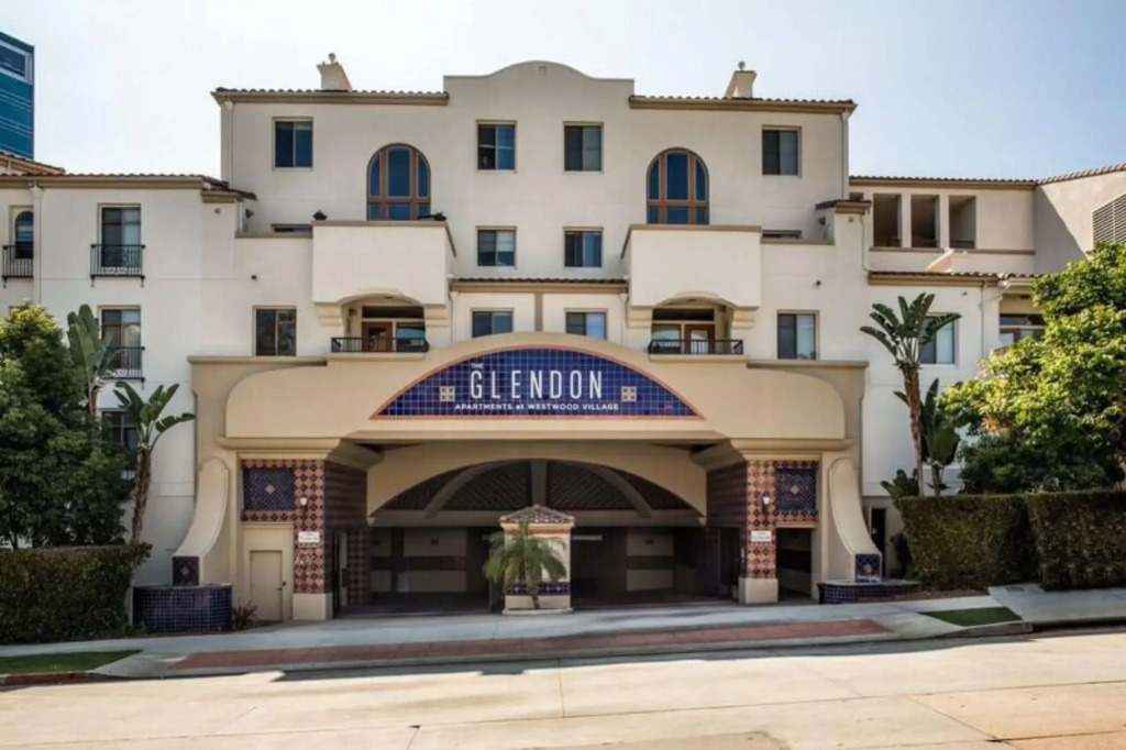 Global Luxury Suites at Tiverton Ave