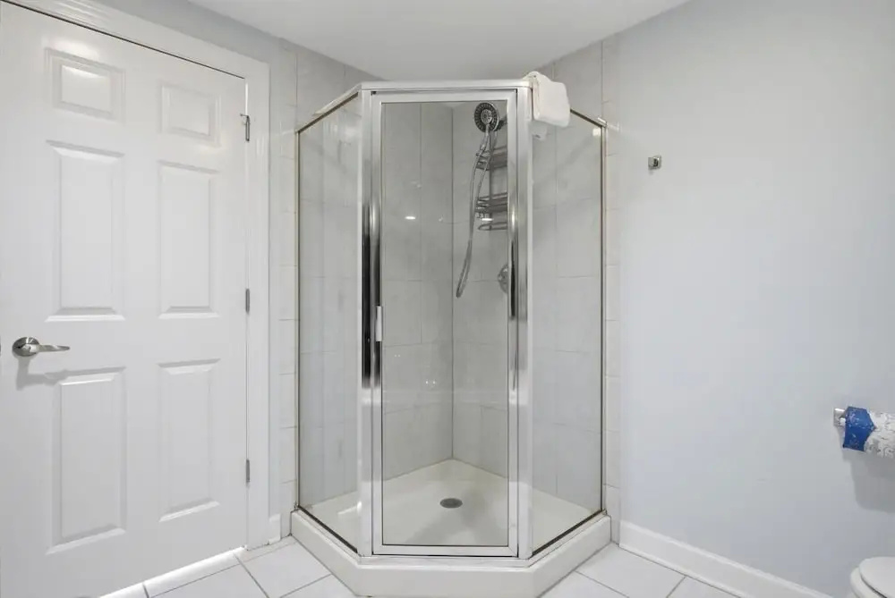 Admirals Quarters 506