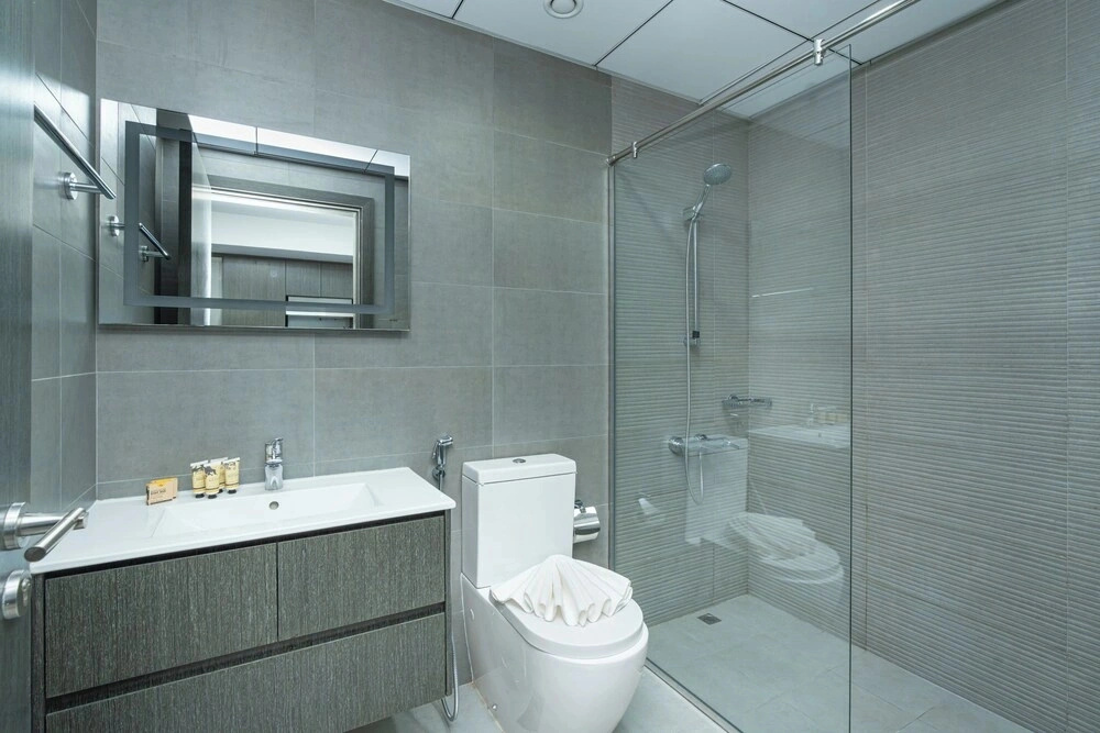 PVH - Studio BR - Near Miracle Garden
