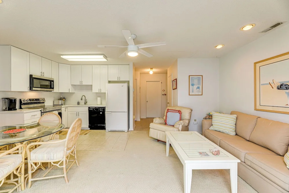 200 Feet to Beach: Inviting Condo in Ocean City