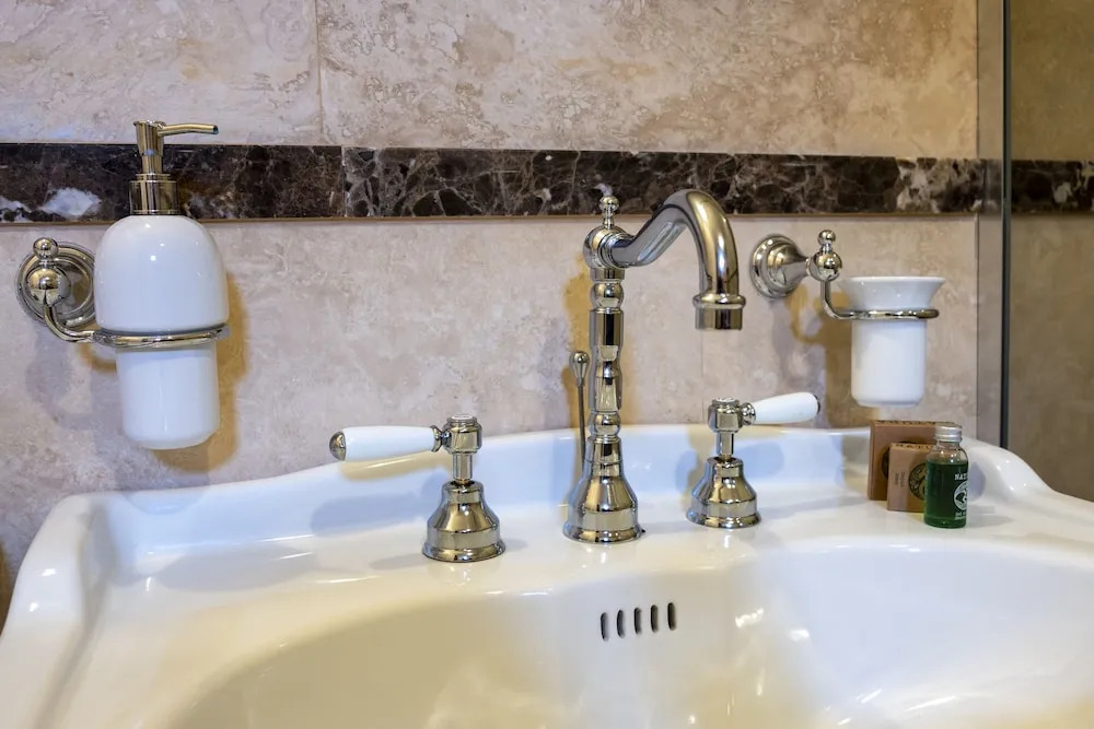 The Throne - M Museum Hotel