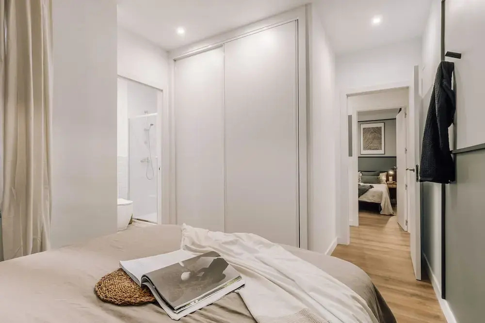 Zappa - 2 Bedrooms in Chamber