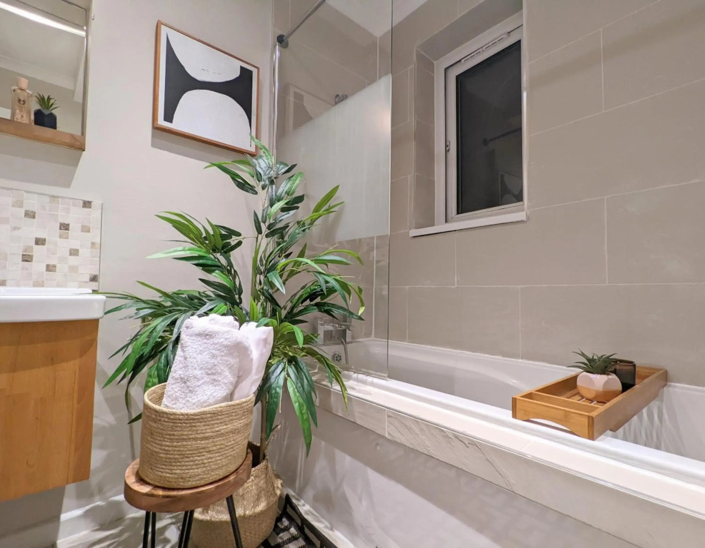 1BD apartment with free parking in Leyton - Zone 3