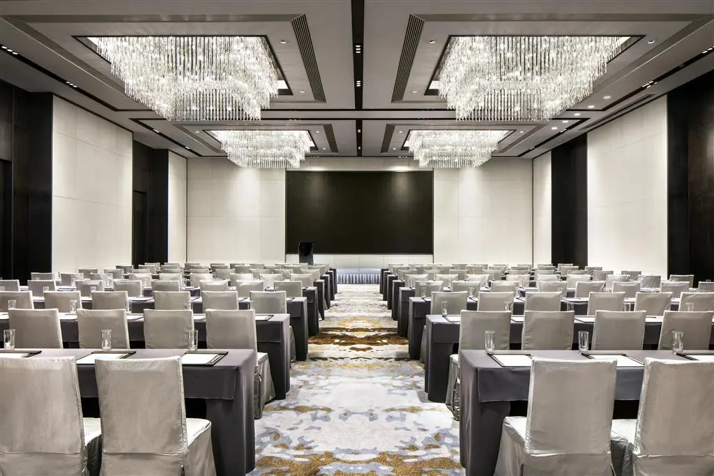 Hilton Ningbo Dongqian Lake Resort