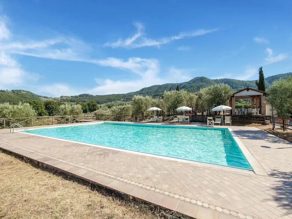 Farmhouse abode with Pool and Tuscan Charm