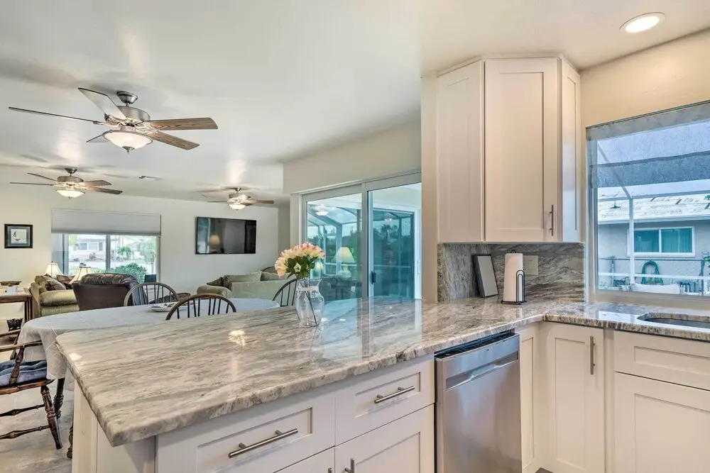 6 Mi to Dtwn Cape Coral Home with Spacious Lanai