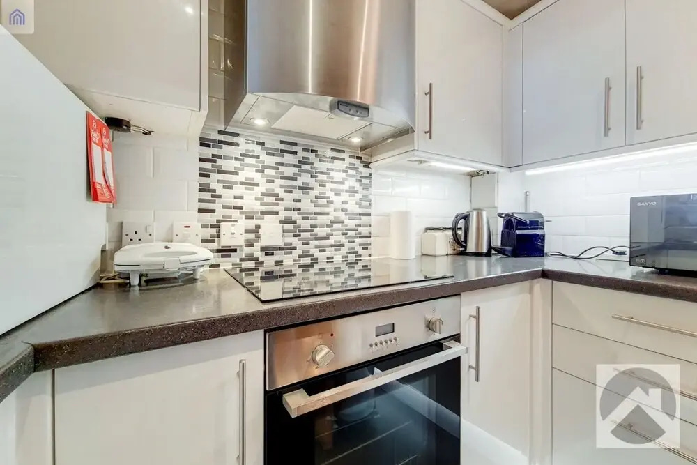 2 Bed &1 Bath Apartment in Canary Wharf