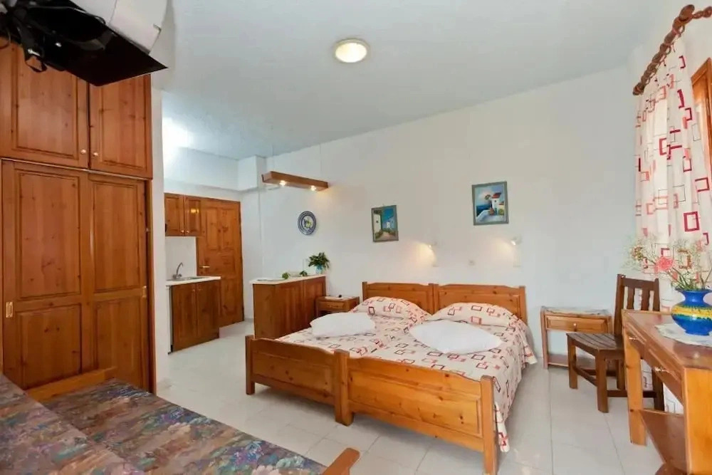 Sofias Garden by Booking Kottas
