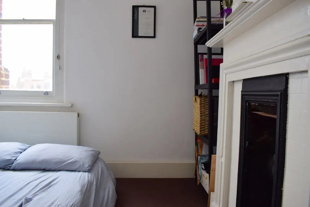 1 Bed Flat With Roof Terrace
