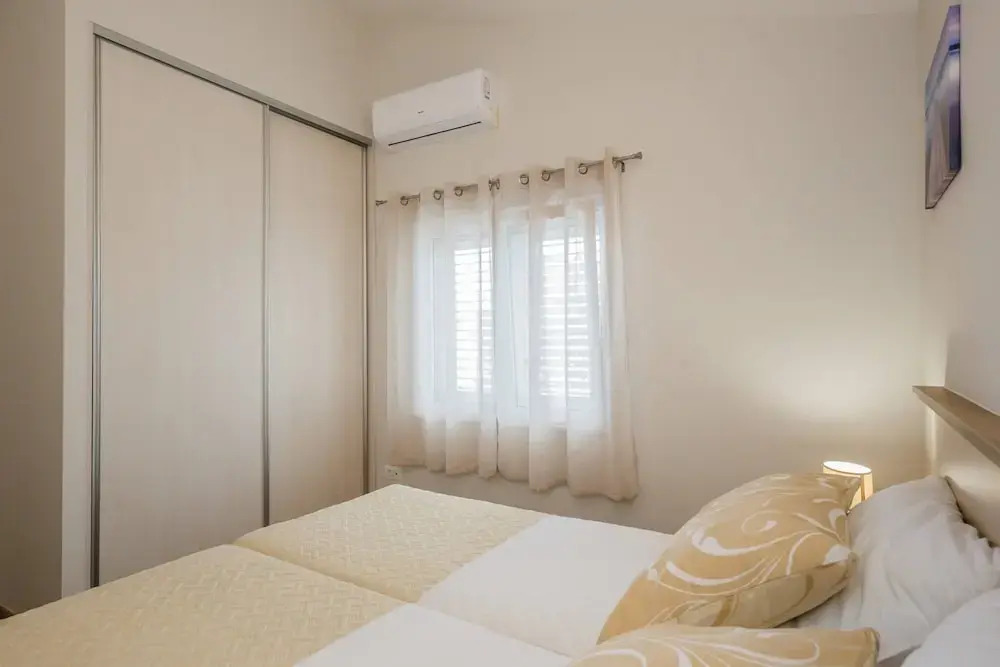 Two-bedroom Apartment Near Beach
