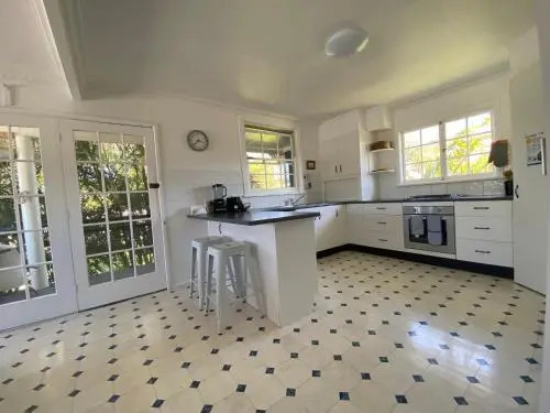 Allamanda House, 3 Willow Street