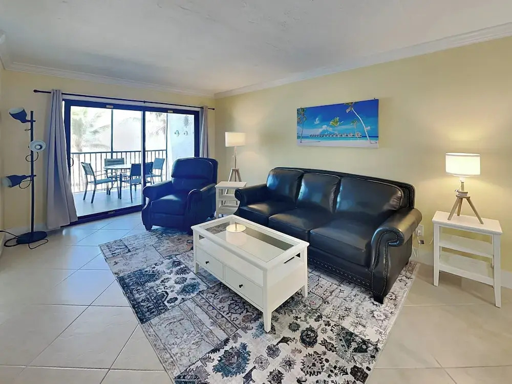 Seaside 2 by Distinctive Beach Rentals