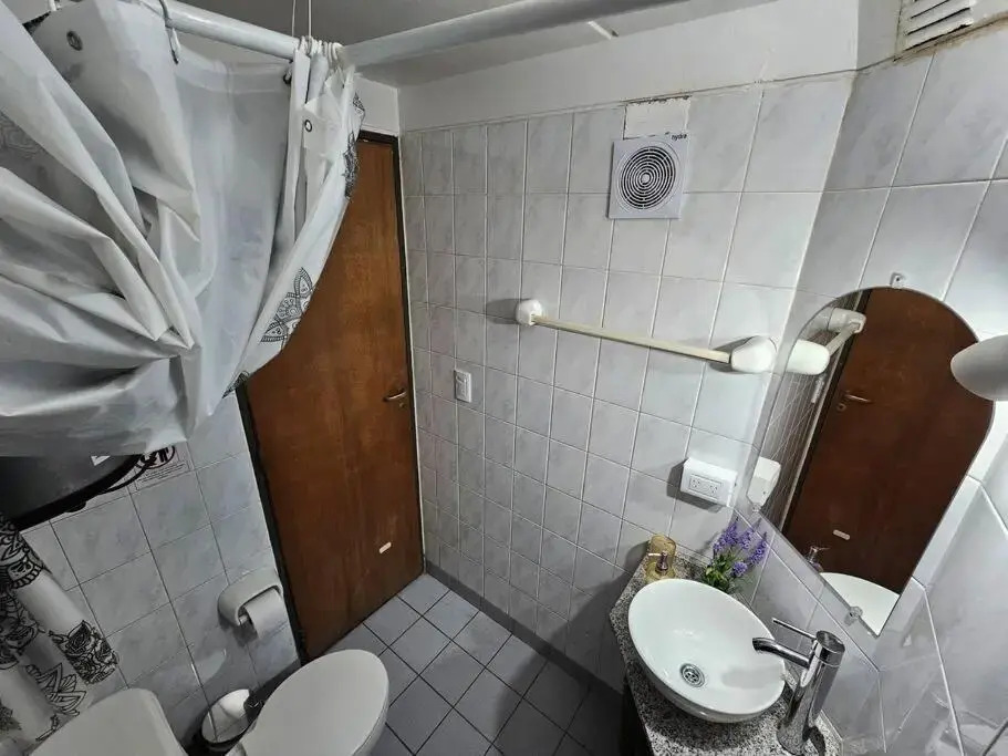 Fresh Studio Apartment near Colon Street in downtown