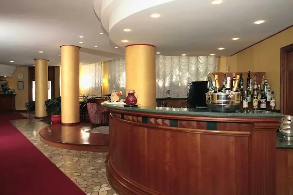 Hotel de Paris