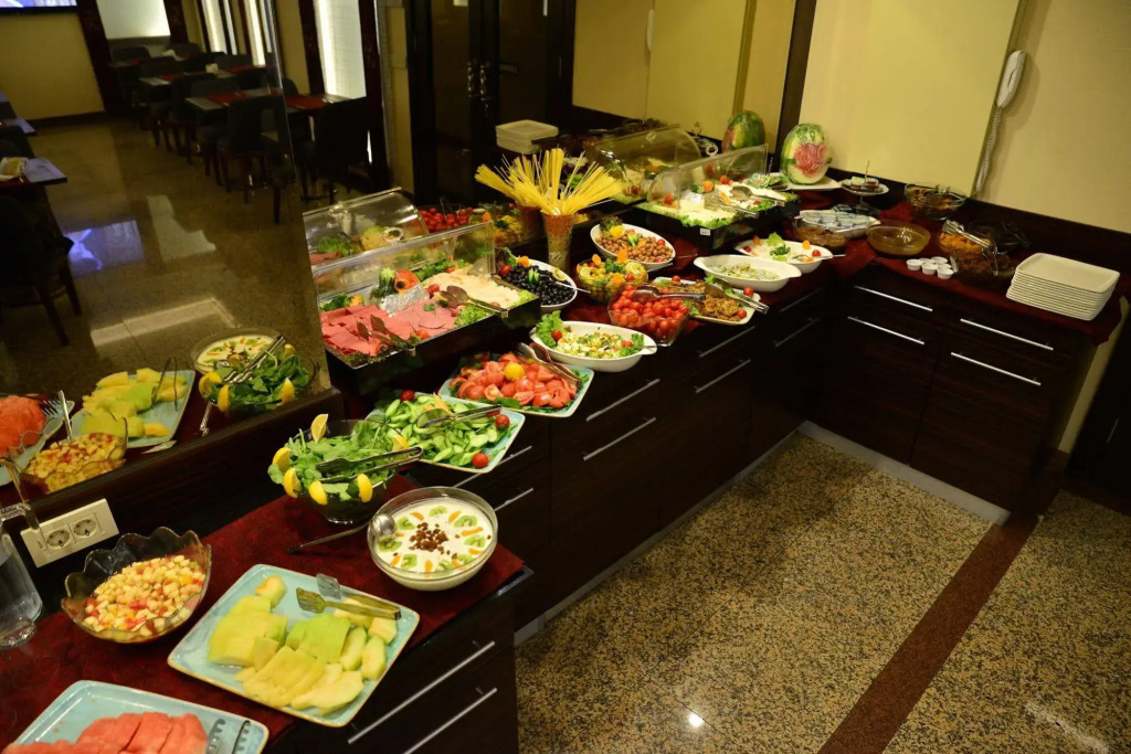 Golden Siyav Hotel