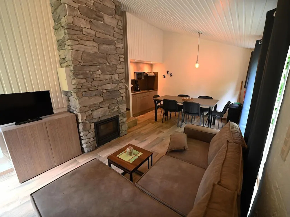 Bungalow in Virton by Vallee de Rabais Lake