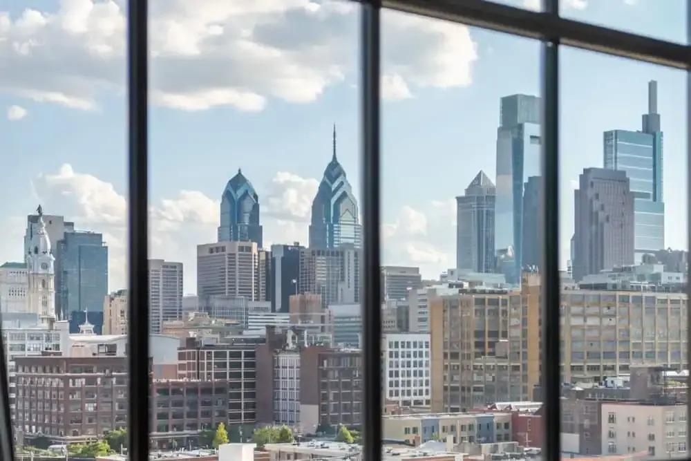 Sosuite 2BR Penthouse w W D Gym On-site Bar