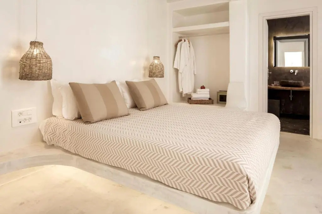 Luxury Naxos Villas Grande Suite Air Conditioning Outdoor Pool