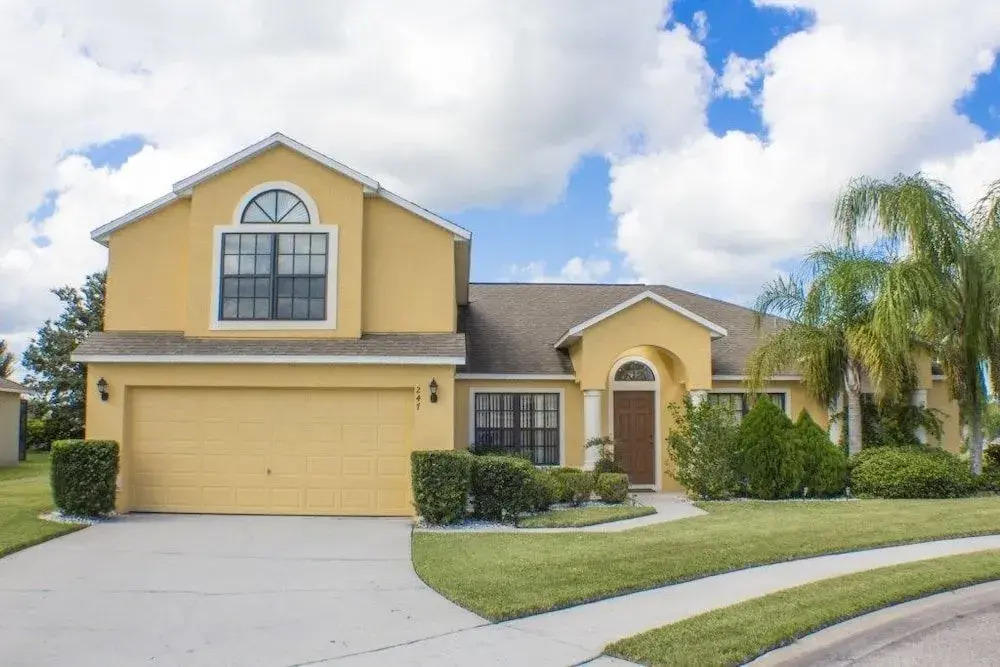 Anna's Florida Villa by RedAwning