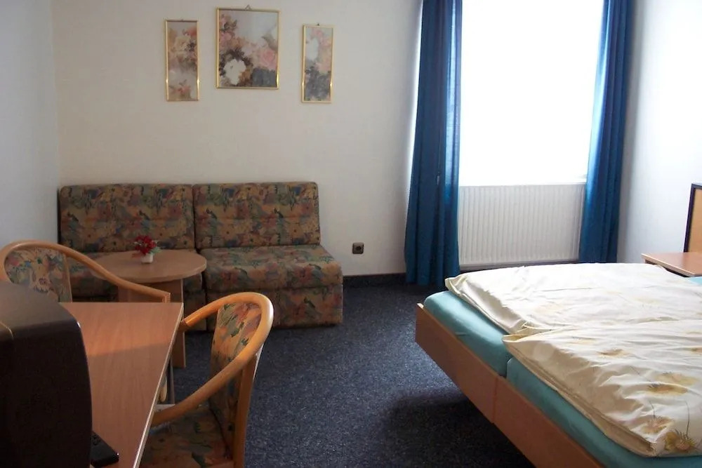 Gasthaus, Hotel am Dreienberg