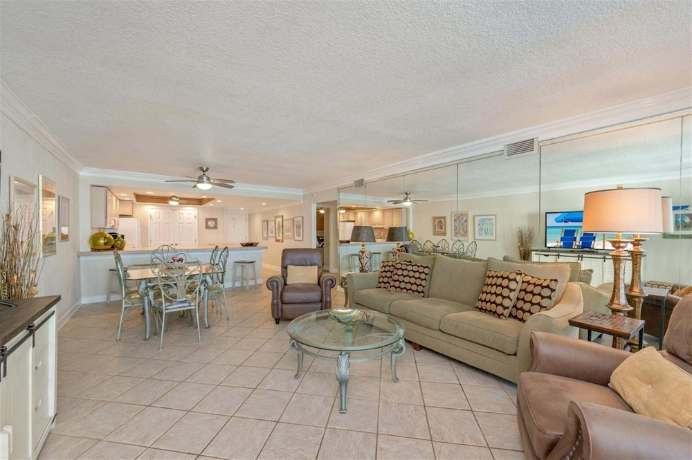 Shoreline Towers 2084 2 Bedroom Condo