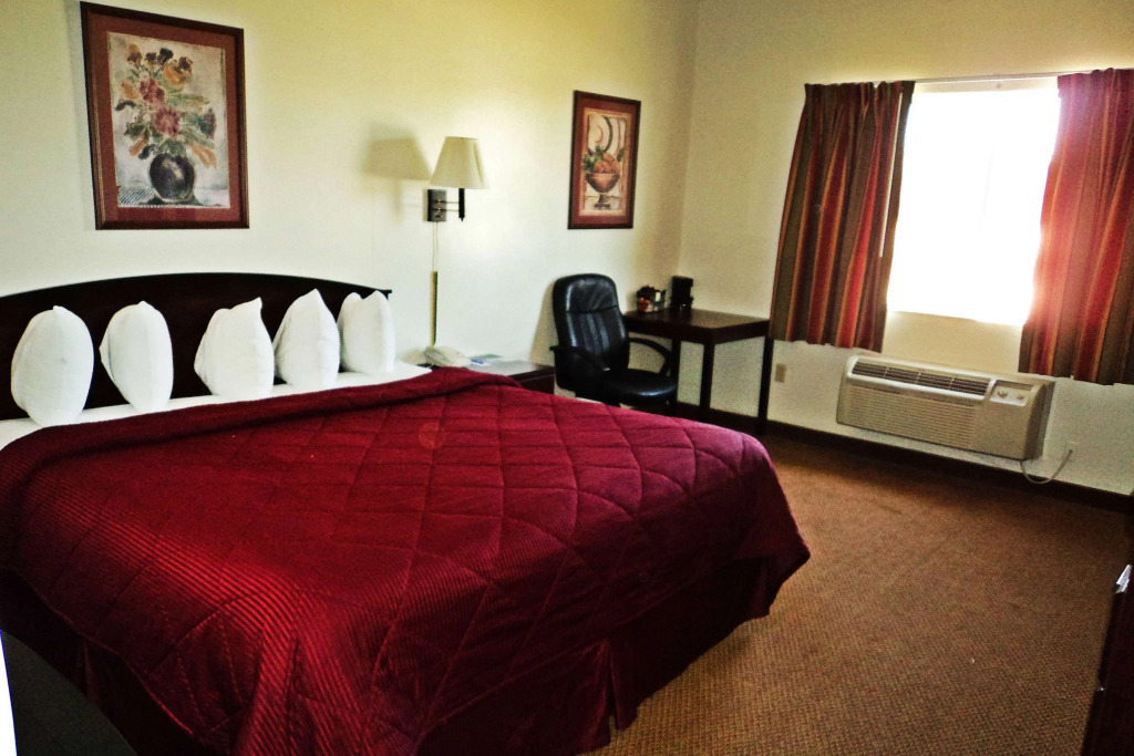 Travelodge by Wyndham Carlsbad NM