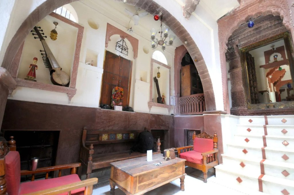 The Juna Mahal