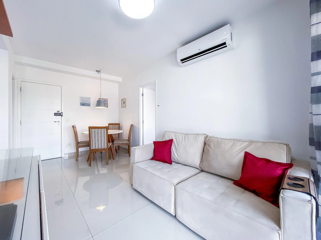 Apê 11 Com Piscina Aquecida, Ac E Garagem