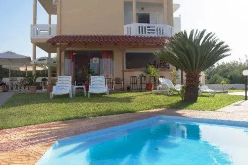 Elena Rooms & Apartments