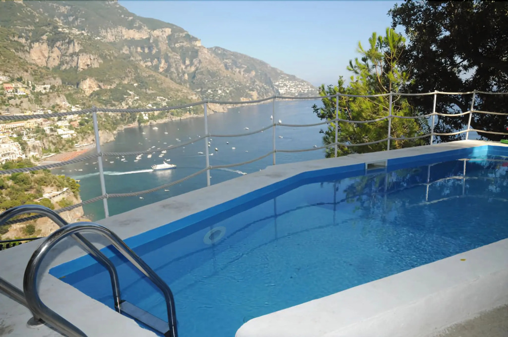 Villa Hibiscus Beach Club