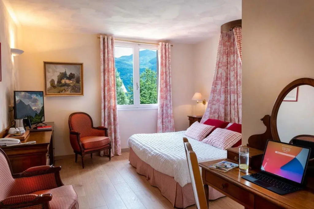 Hotel Le Viscos