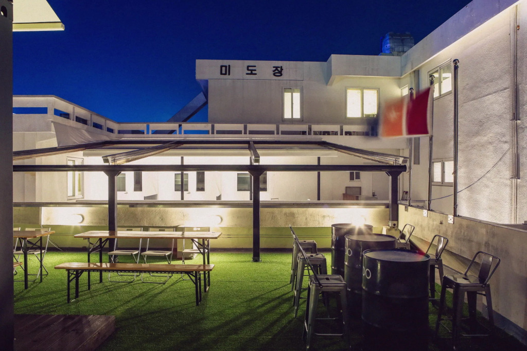 Mido Hostel