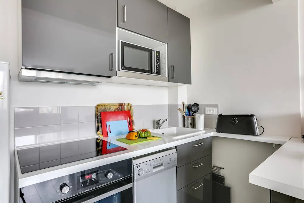 Bright Flat for 4 Person 5 Mins From Parc Montsouris