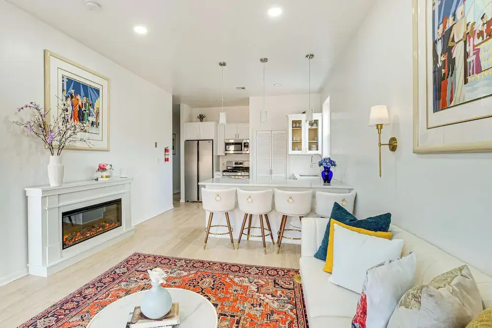 Near Prudential Center, Metlife: Extended-stay Hub
